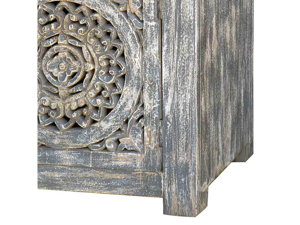 Table de chevet en bois avec finition artisanale, dimensions 60x40x70 cm.