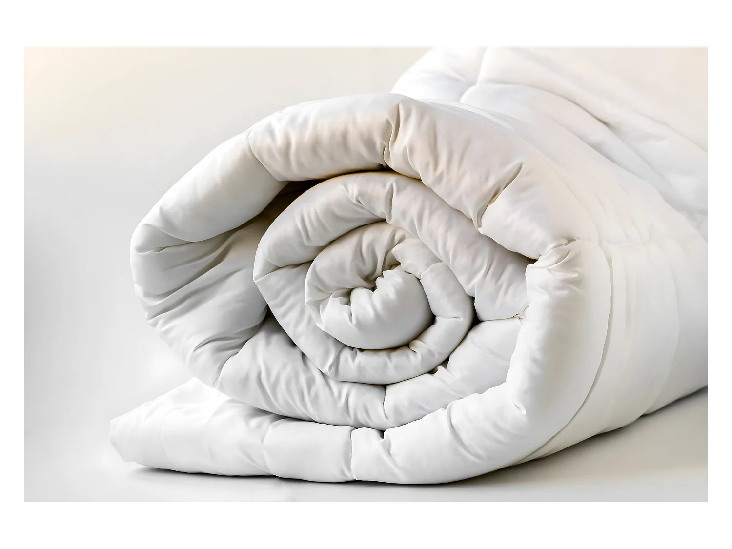 Couette 4 saisons 240 x 260 cm400g Microfibre et Polyester recyclé