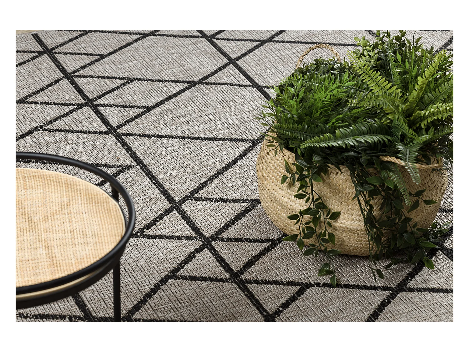 Sisal tapijt SISAL FLOORLUX 20508 zilver / zwartkluring DRIEHOEKEN 240x330 cm