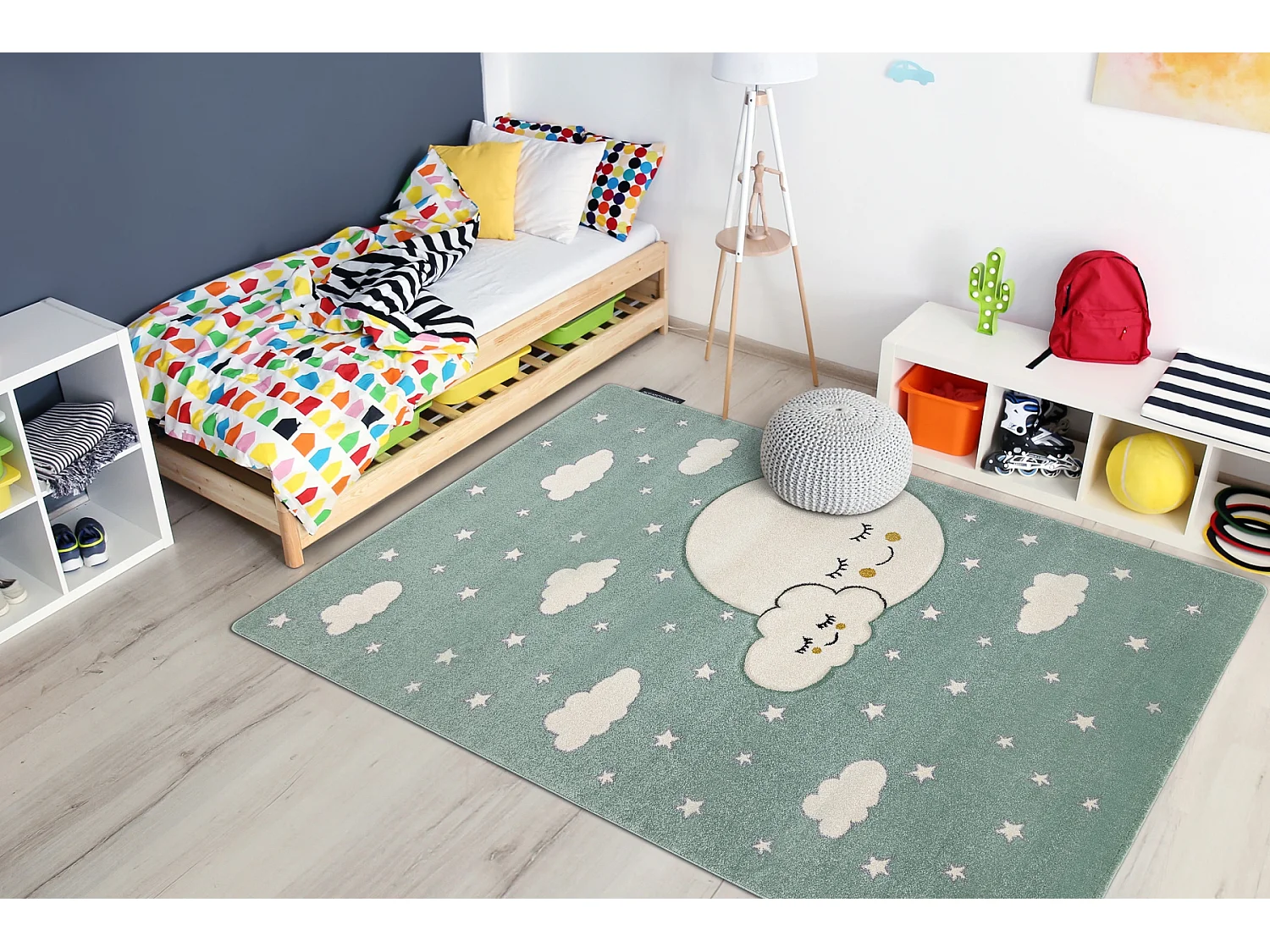 Kinderteppich PETIT MOON Sterne, Wolken grün 240x330 cm