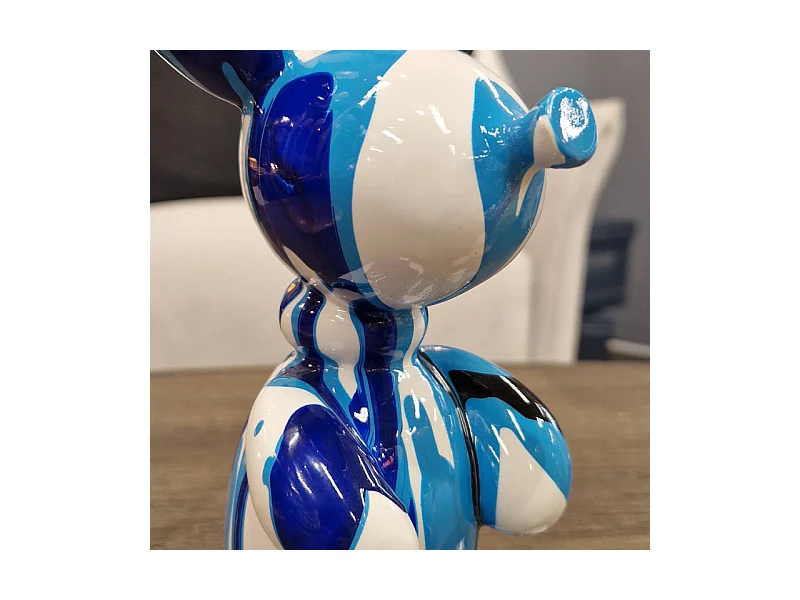 Statuette nounours balloon blanc noir et bleu H17 cm - LOTSO DRIPS 01