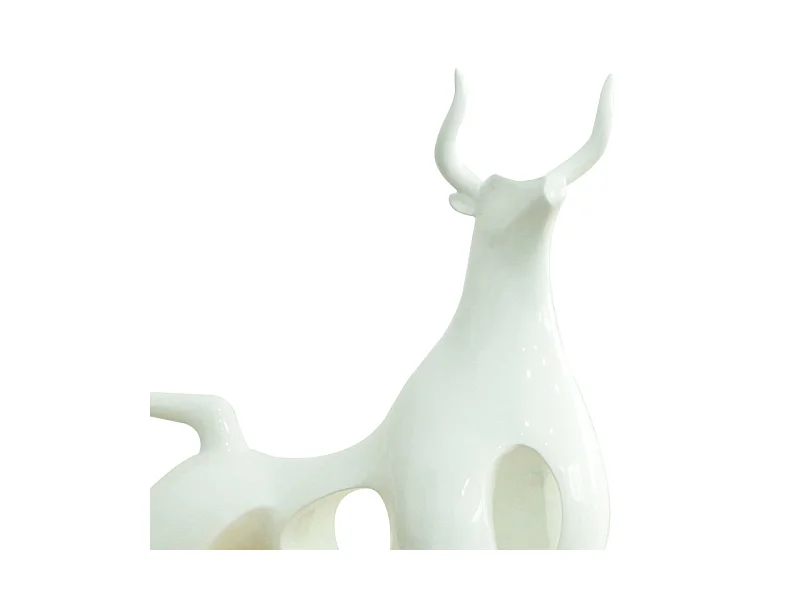 Statue taureau minimaliste en résine blanche laquée H50 cm - VALIENTE