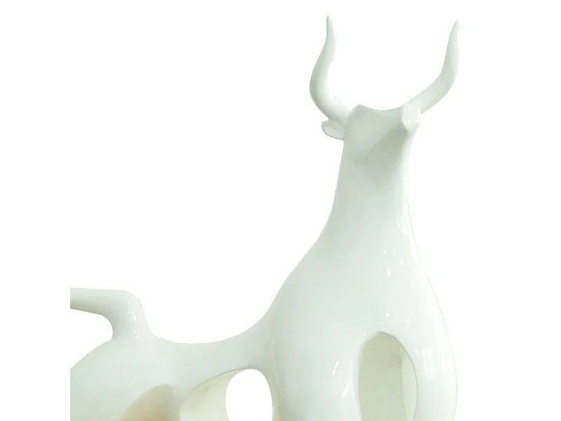 Statue taureau minimaliste en résine blanche laquée H50 cm - VALIENTE