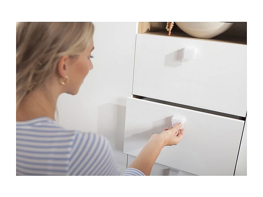 Armoire 3 portes 3 tiroirs 2 niches décor bois blanc laqué - GABRIEL