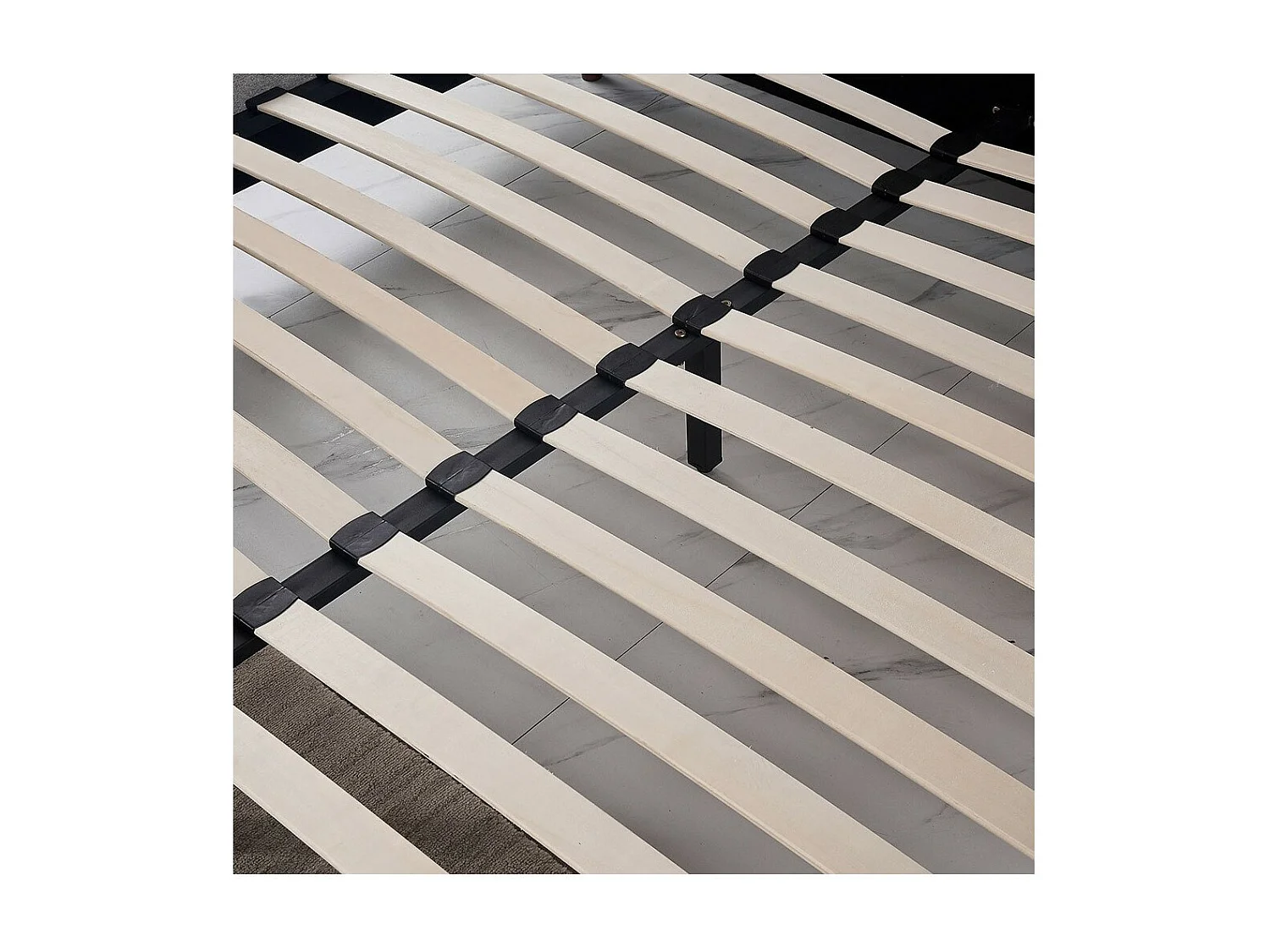 Lit SIENNE – 140x200 cm coloris gris avec sommier inclus