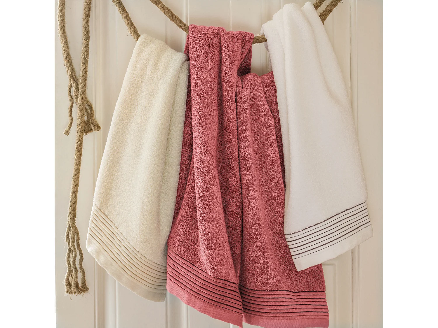 Serviette de toilette 50x100 cm JULIET Rose 520 g/m2