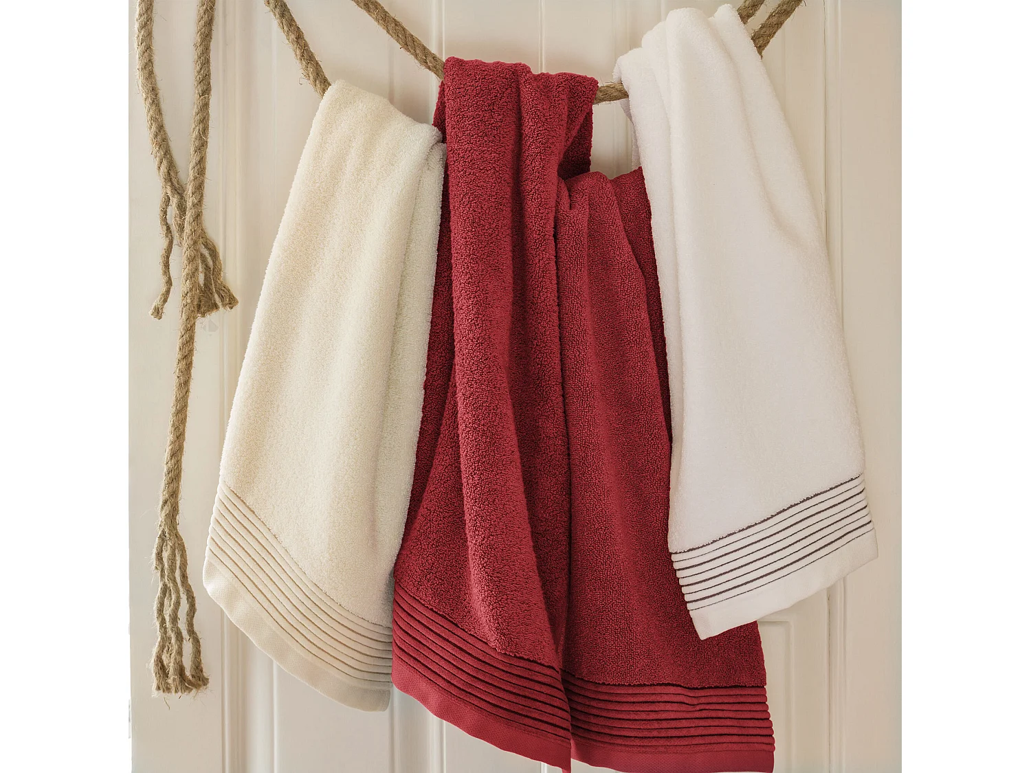 Serviette de toilette 50x100 cm JULIET Rouge Terracota 520 g/m2