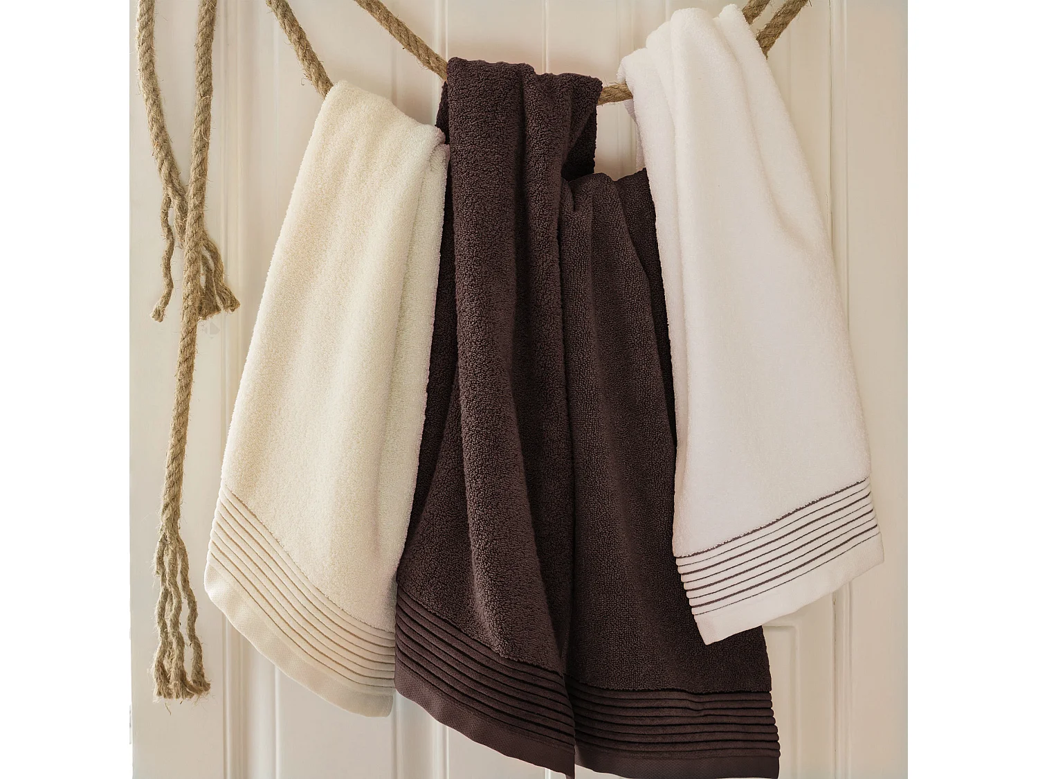 Serviette de toilette 50x100 cm JULIET Marron 520 g/m2