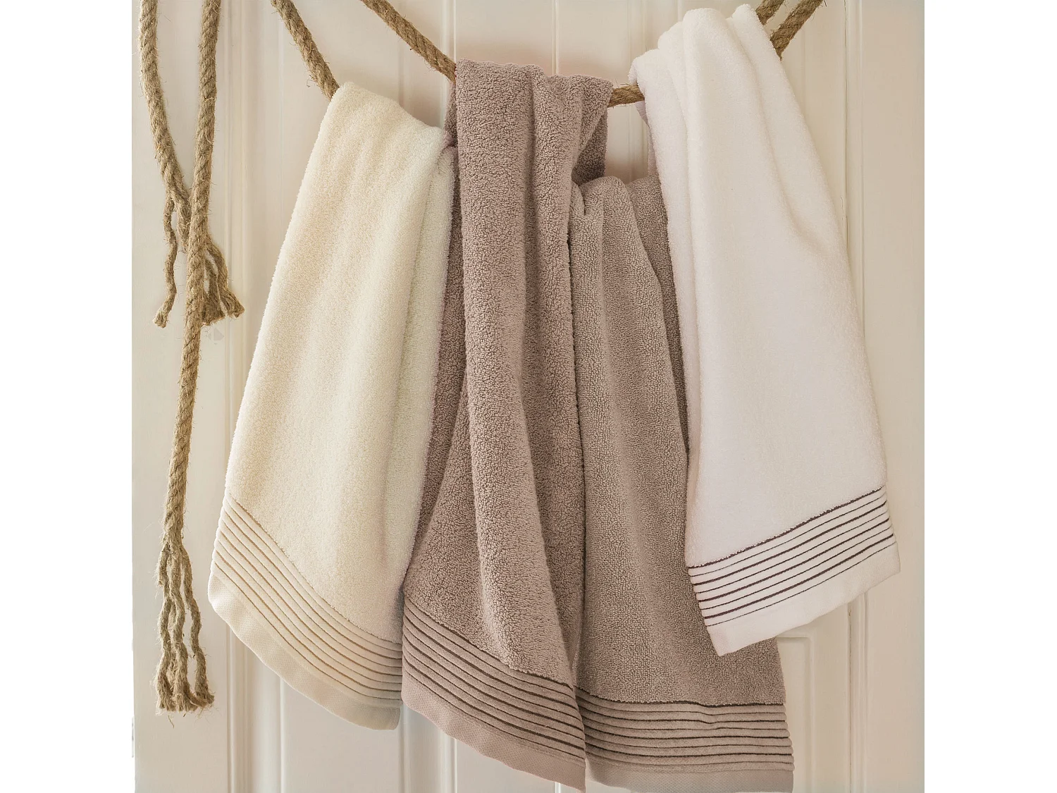 Drap de douche 70x140 cm JULIET Beige 520 g/m2