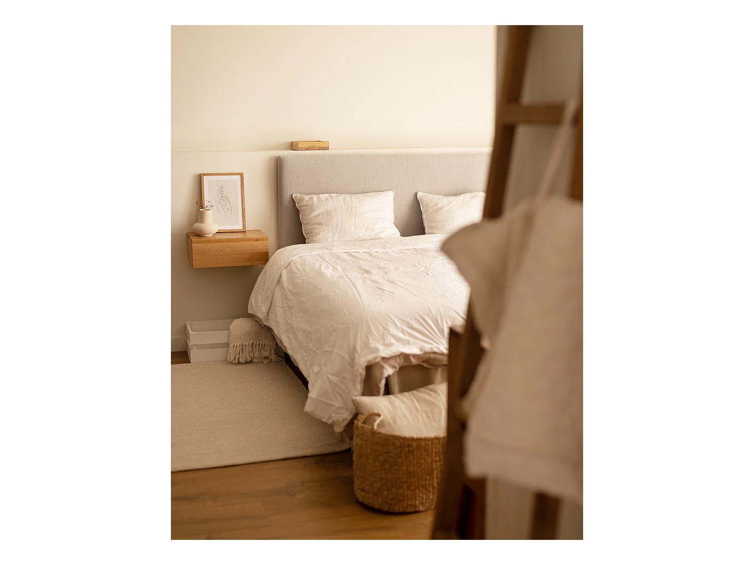 Caja de madera maciza en tono blanco de 49x30,5x17,5cm - BOX - DECOWOOD