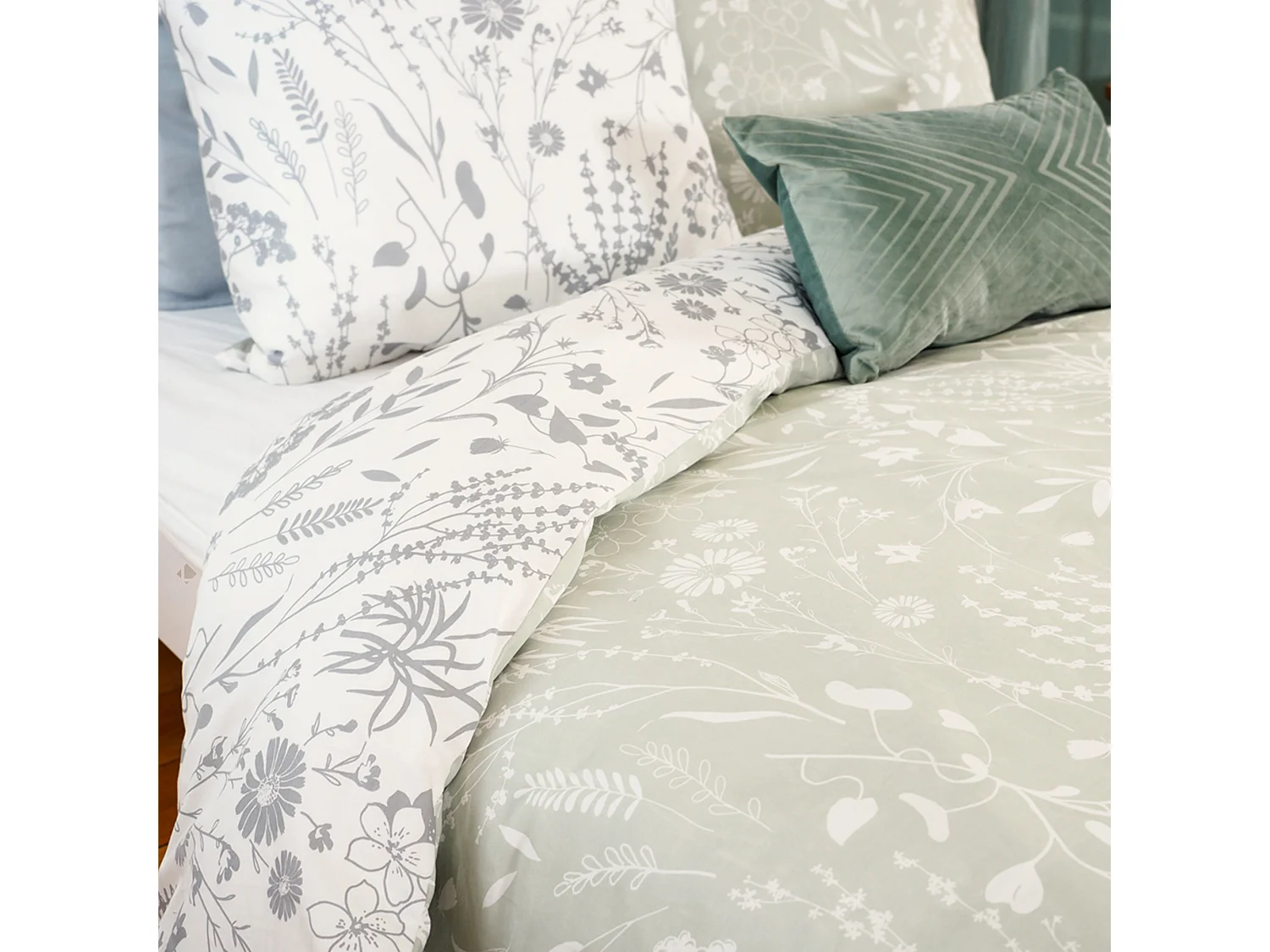 Parure de lit 240x220 cm Satin de coton SUSIE Vert 3 pièces