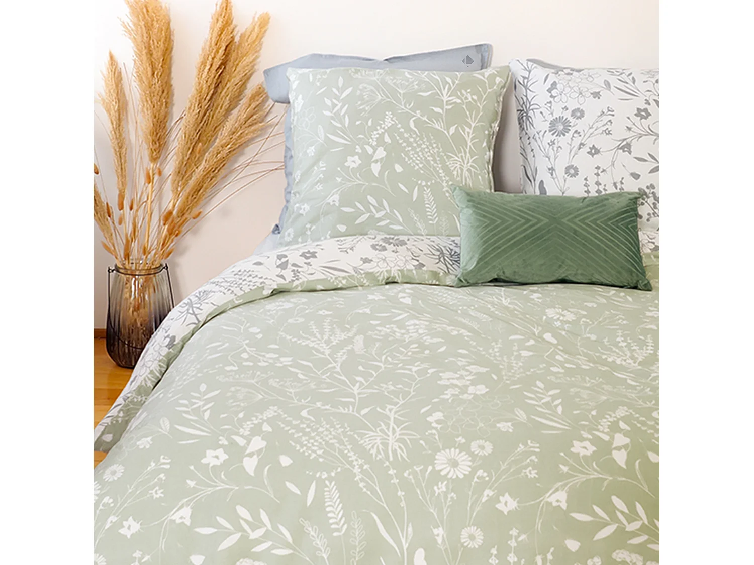 Parure de lit 240x220 cm Satin de coton SUSIE Vert 3 pièces