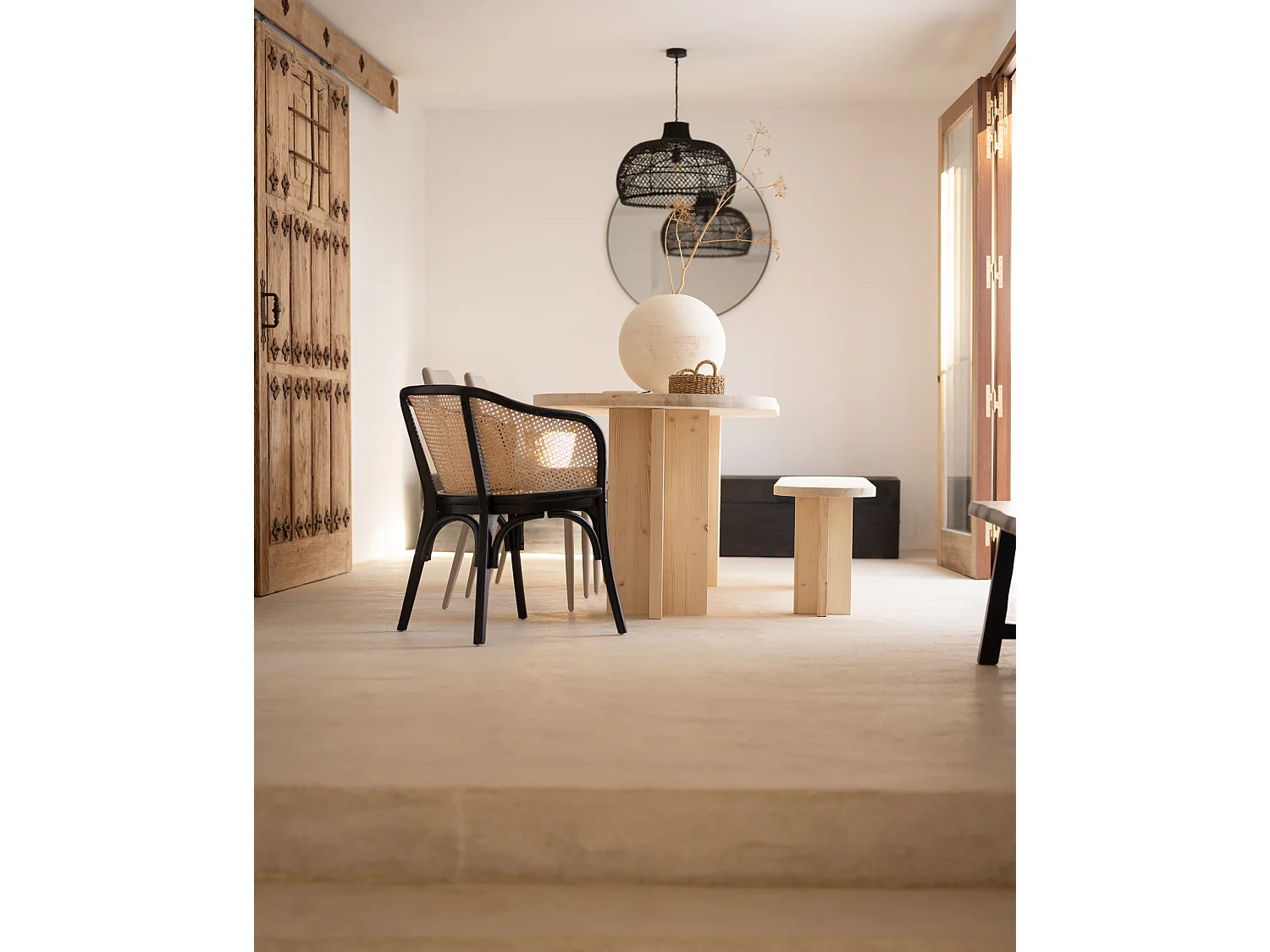 Banco de madera de abeto ovalado Decowood para interiores en color natural de 140x45cm - TOKYO - DECOWOOD