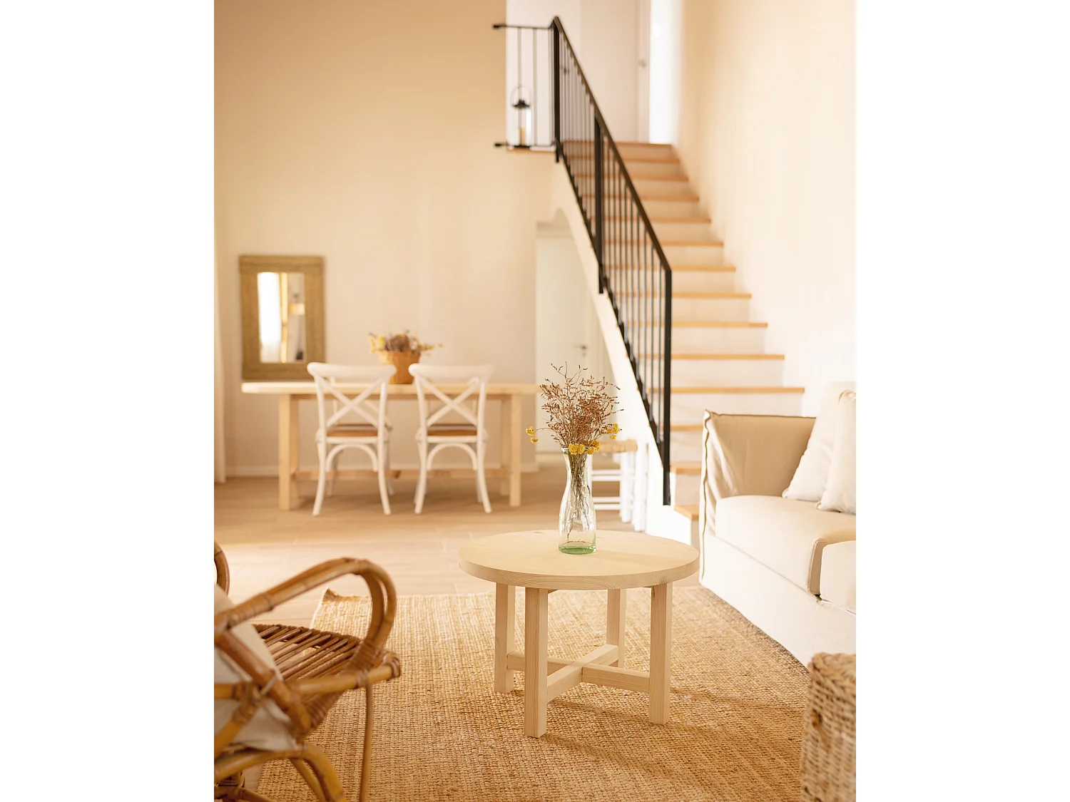 Mesa de centro redonda de madera de abeto Decowood en color natural de Ø60cm - OLIVIA - DECOWOOD