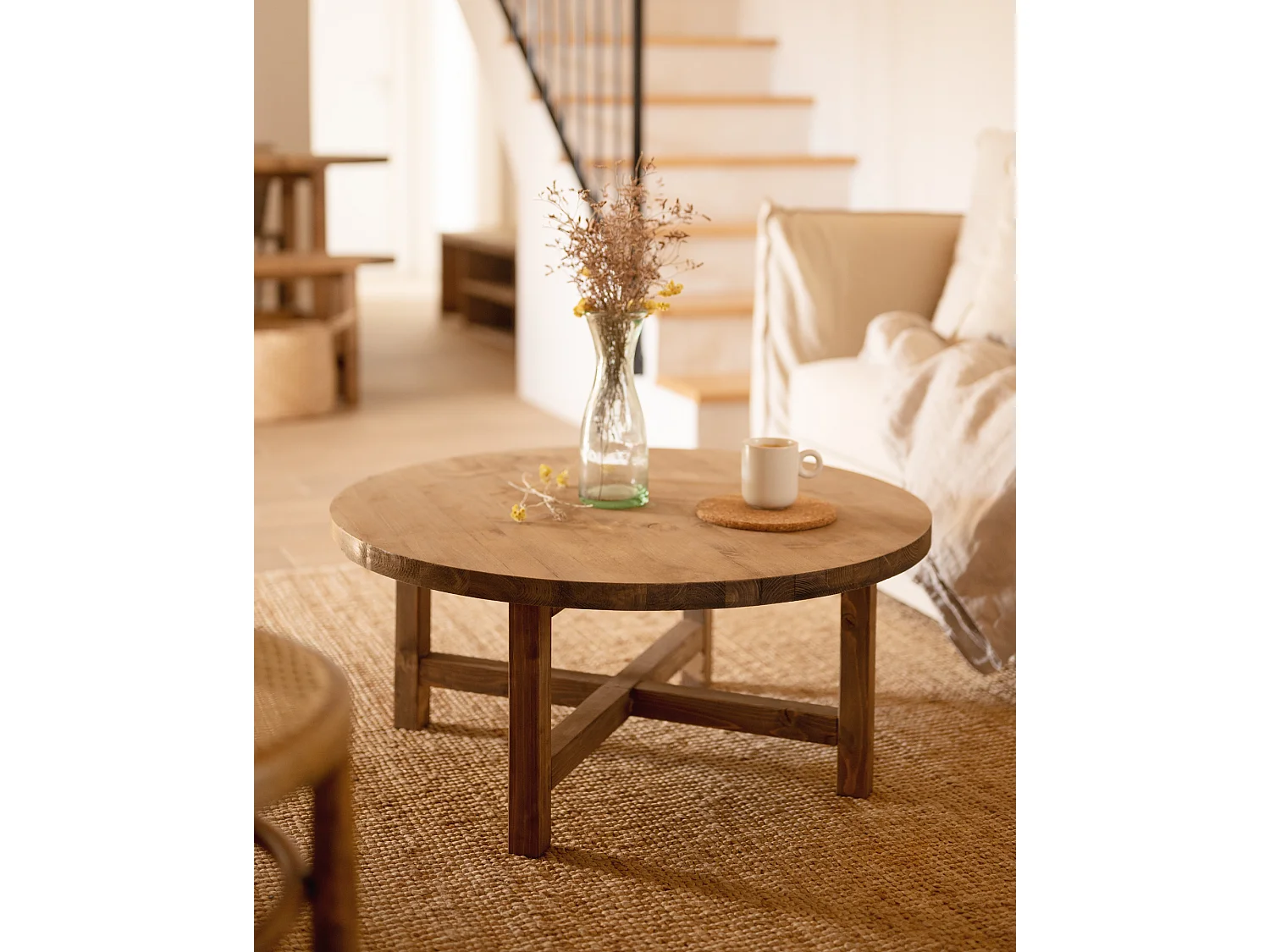 Mesa de centro redonda de madera de abeto Decowood en color roble oscuro de Ø60cm - OLIVIA - DECOWOOD