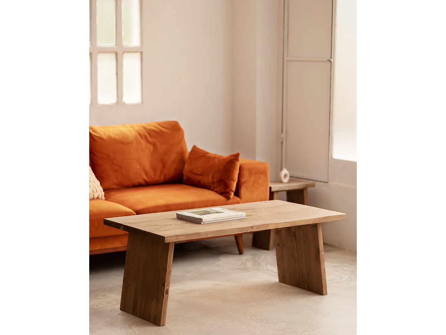 Table basse en bois de pin vieilli 120x45cm - FRIDA - DECOWOOD