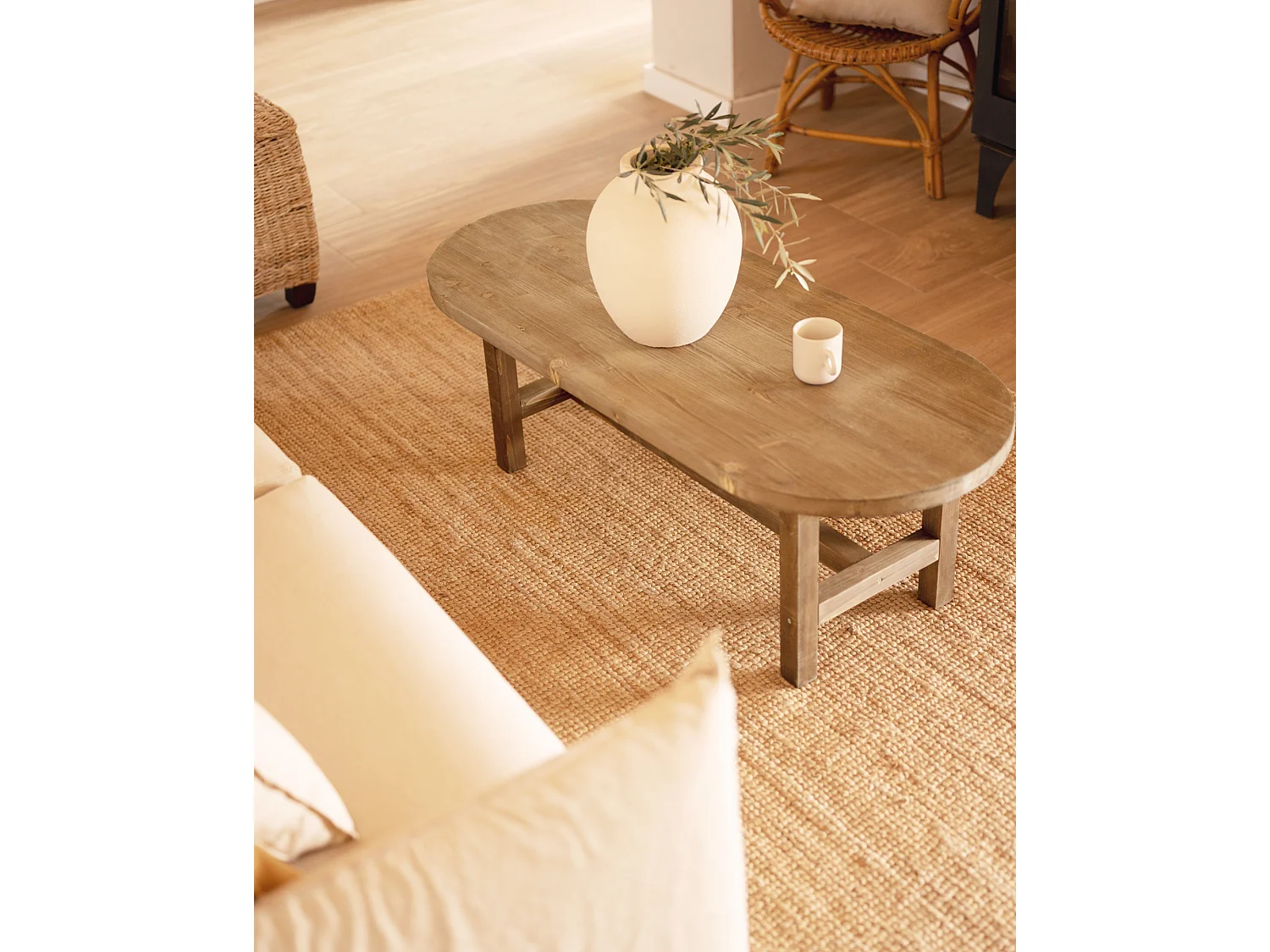 Tavolo basso ovale in legno massello in tono marrone 120x40cm - OLIVIA - DECOWOOD