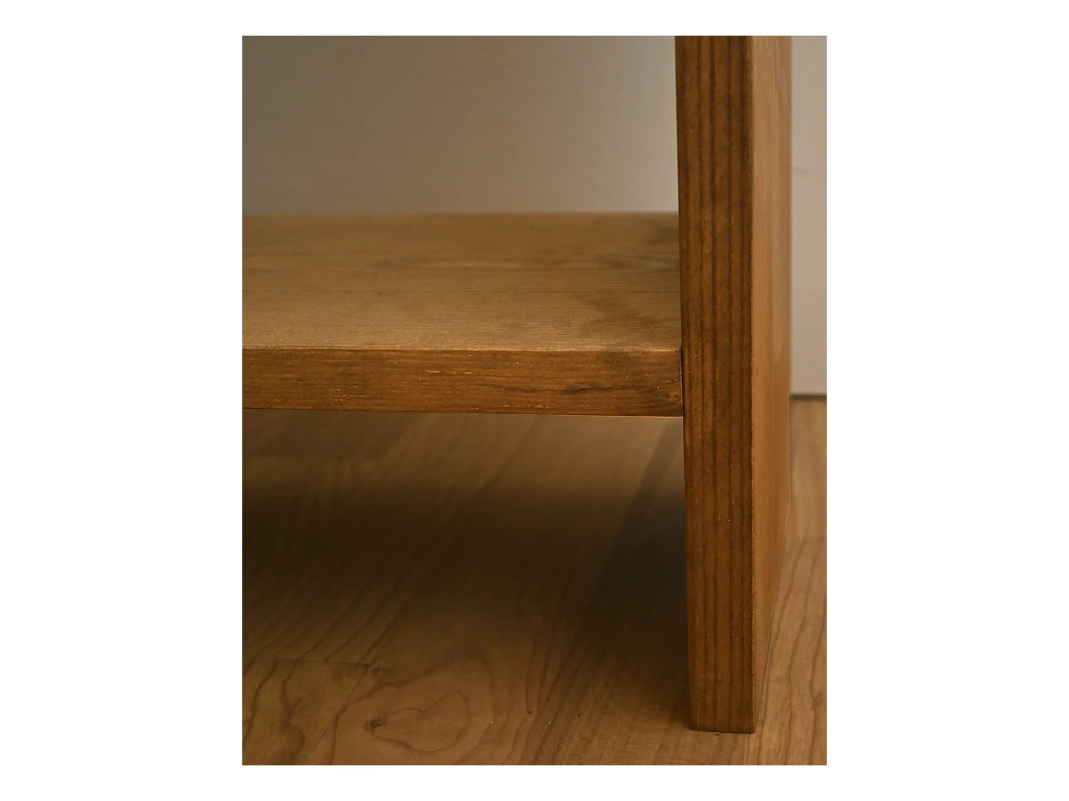 Comodino in legno massello in tono rovere scuro 20x40cm - MELLER - DECOWOOD