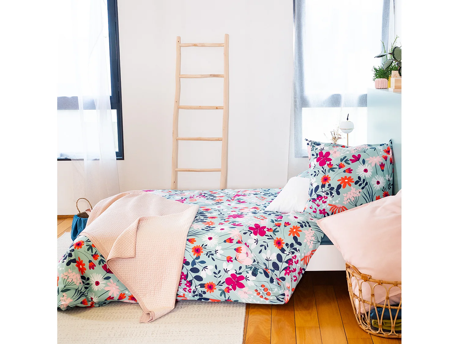 Parure de lit 260x240 cm coton biologique FLORE Bleu 3 pièces