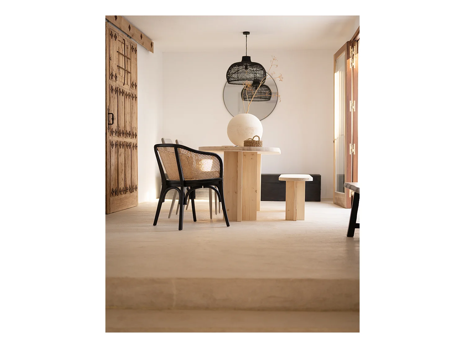 Tavolo da pranzo ovale in legno massello in tono naturale 200x75cm - TOKYO - DECOWOOD