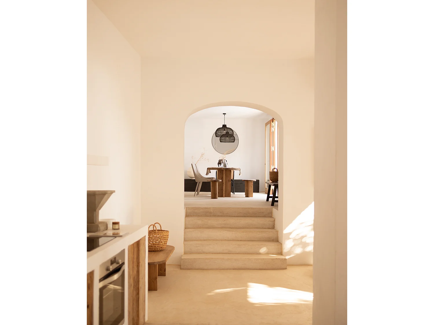 Tavolo da pranzo ovale in legno massello in tono marrone 160x75cm - TOKYO - DECOWOOD