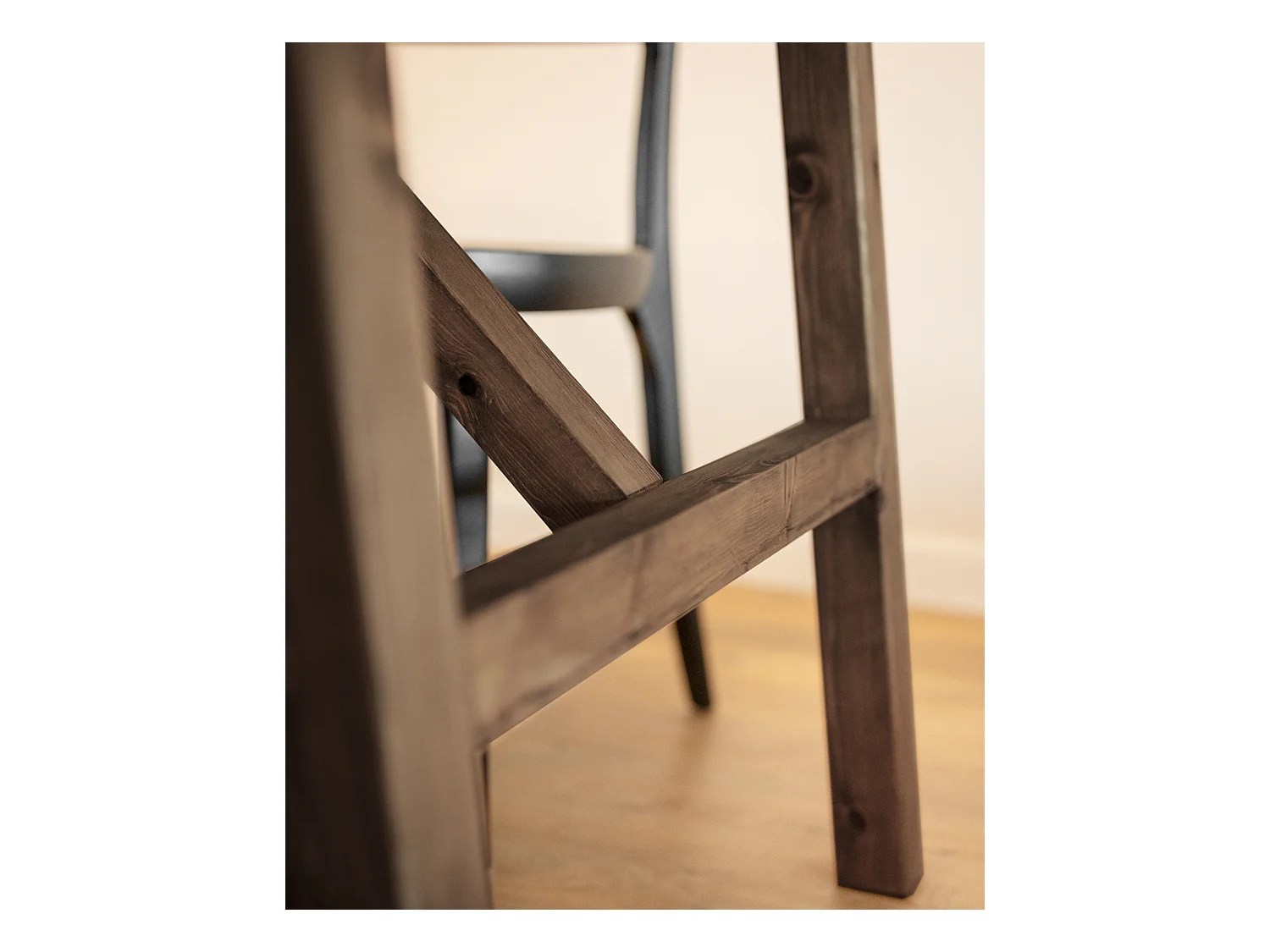 Tavolo da pranzo rettangolare in legno massello in tono noce 200x75cm - SIEP - DECOWOOD