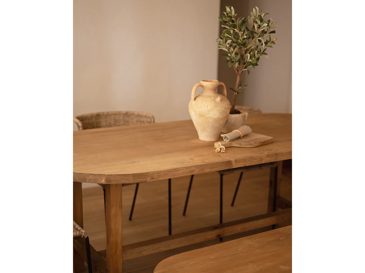 Table de salle à manger en bois de sapin vieilli 160x75cm - OLIVIA - DECOWOOD