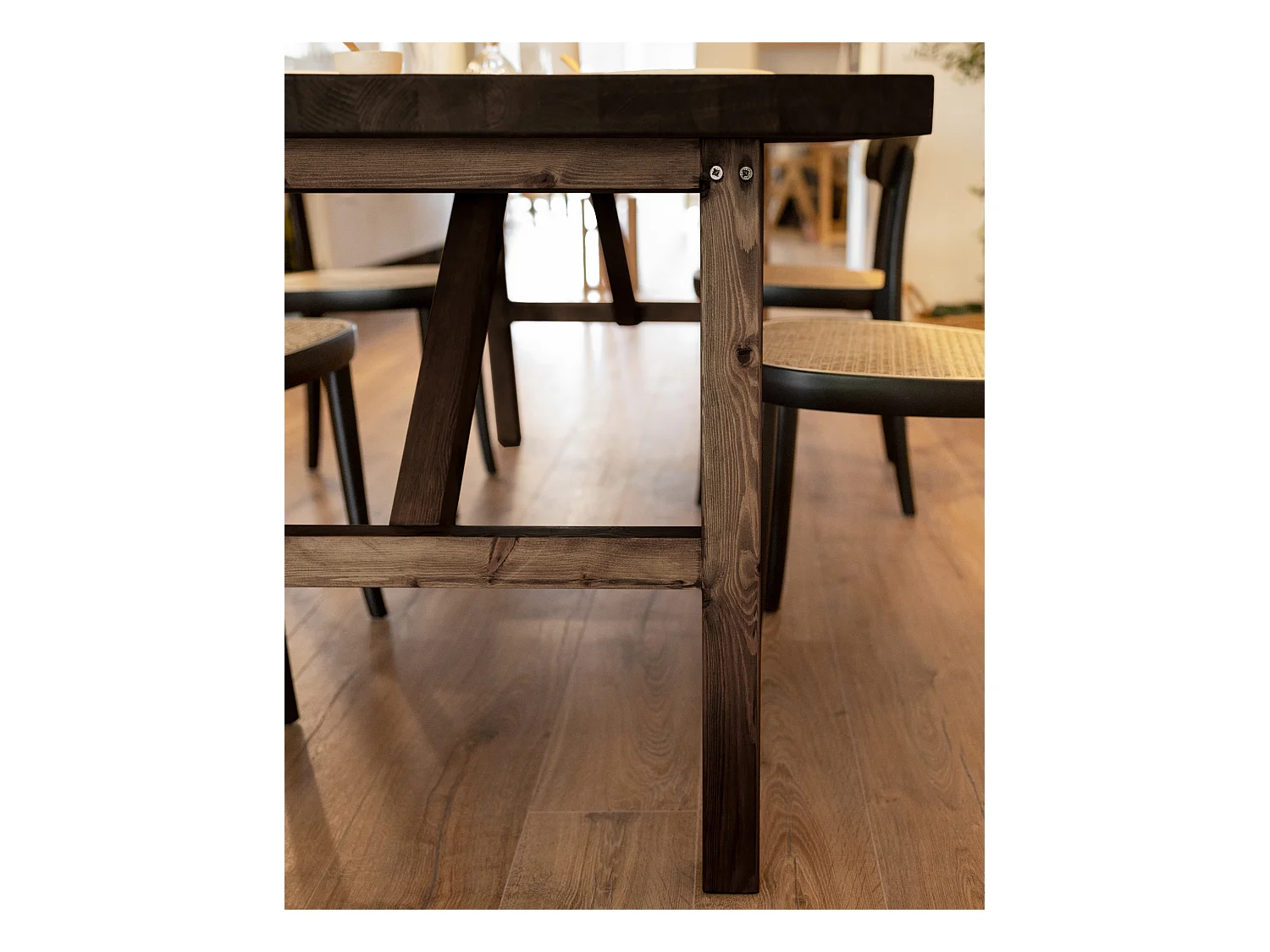 Mesa de comedor de madera maciza de abeto rectangular Decowood en tono nogal de 160x75cm - SIEP - DECOWOOD