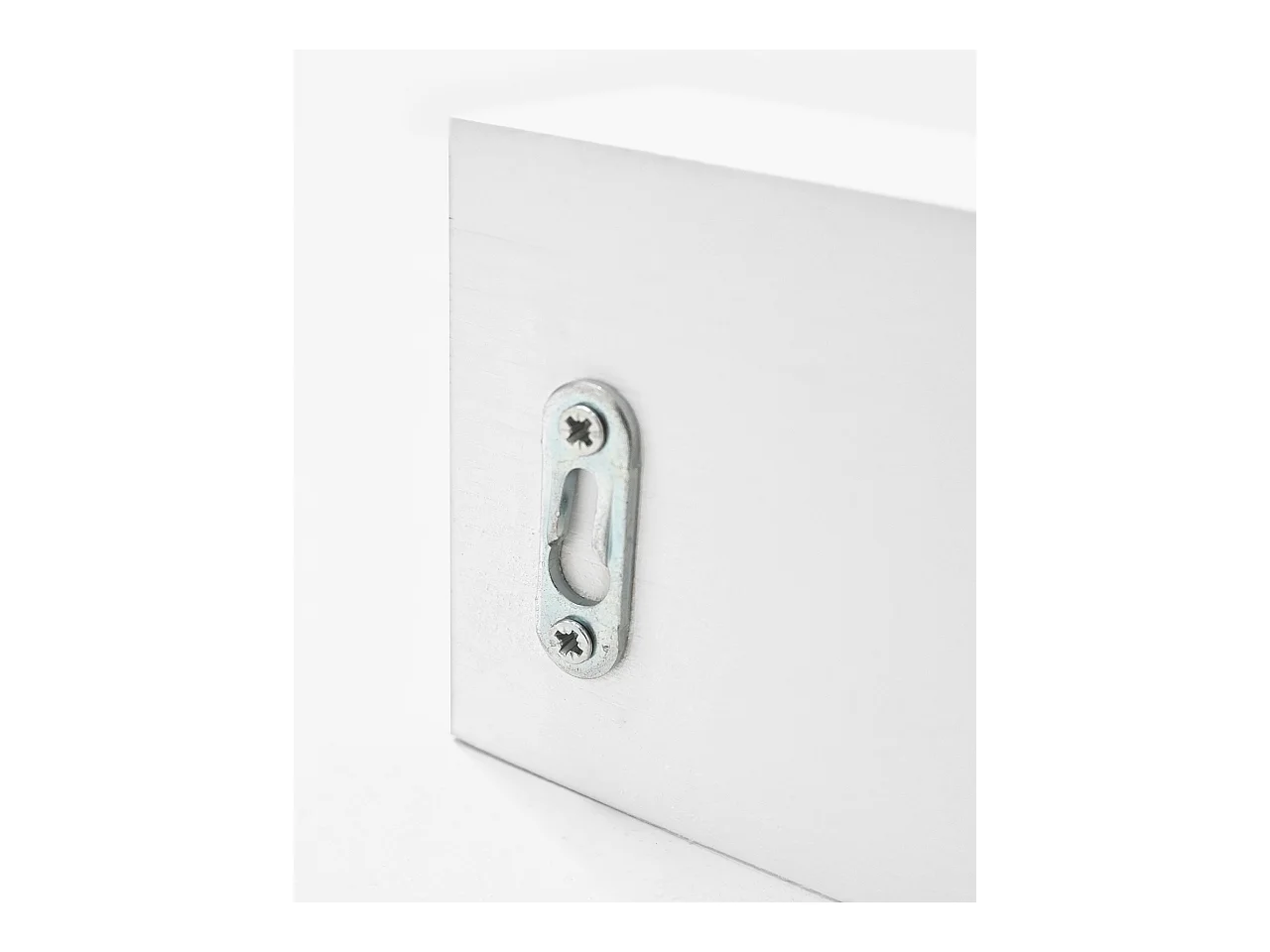 Colgador de pared de madera maciza en tono blanco de 61x9,5cm - KATE - DECOWOOD
