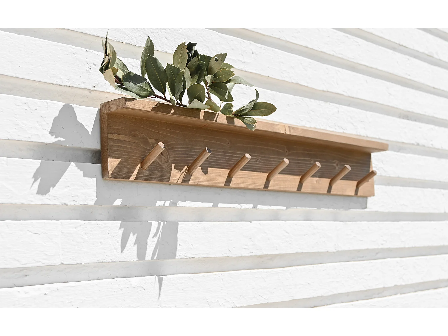 Porte-manteau mural en bois de sapin vieilli 61x9,5cm - KATE - DECOWOOD