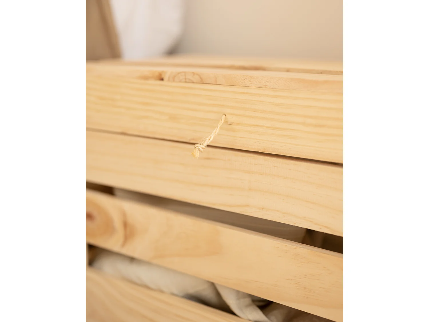 Baúl de madera maciza en tono natural de 39x33x30,5cm - BOX - DECOWOOD