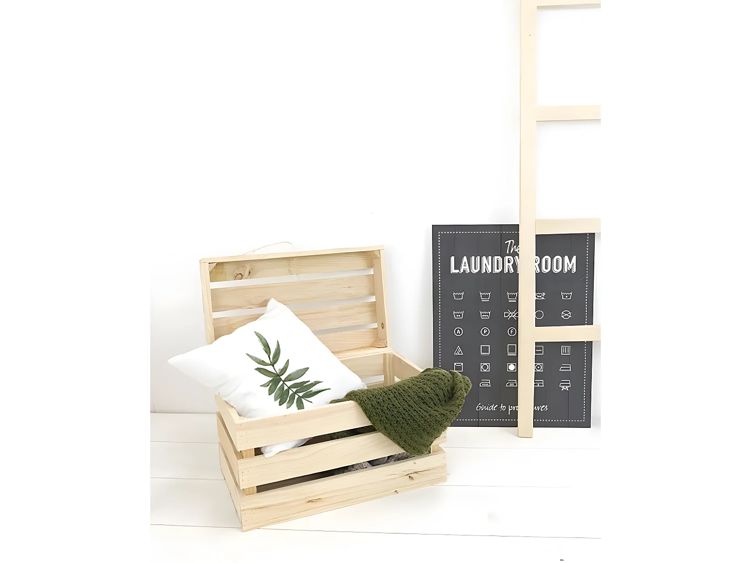 Baúl de madera maciza en tono natural de 39x33x30,5cm - BOX - DECOWOOD