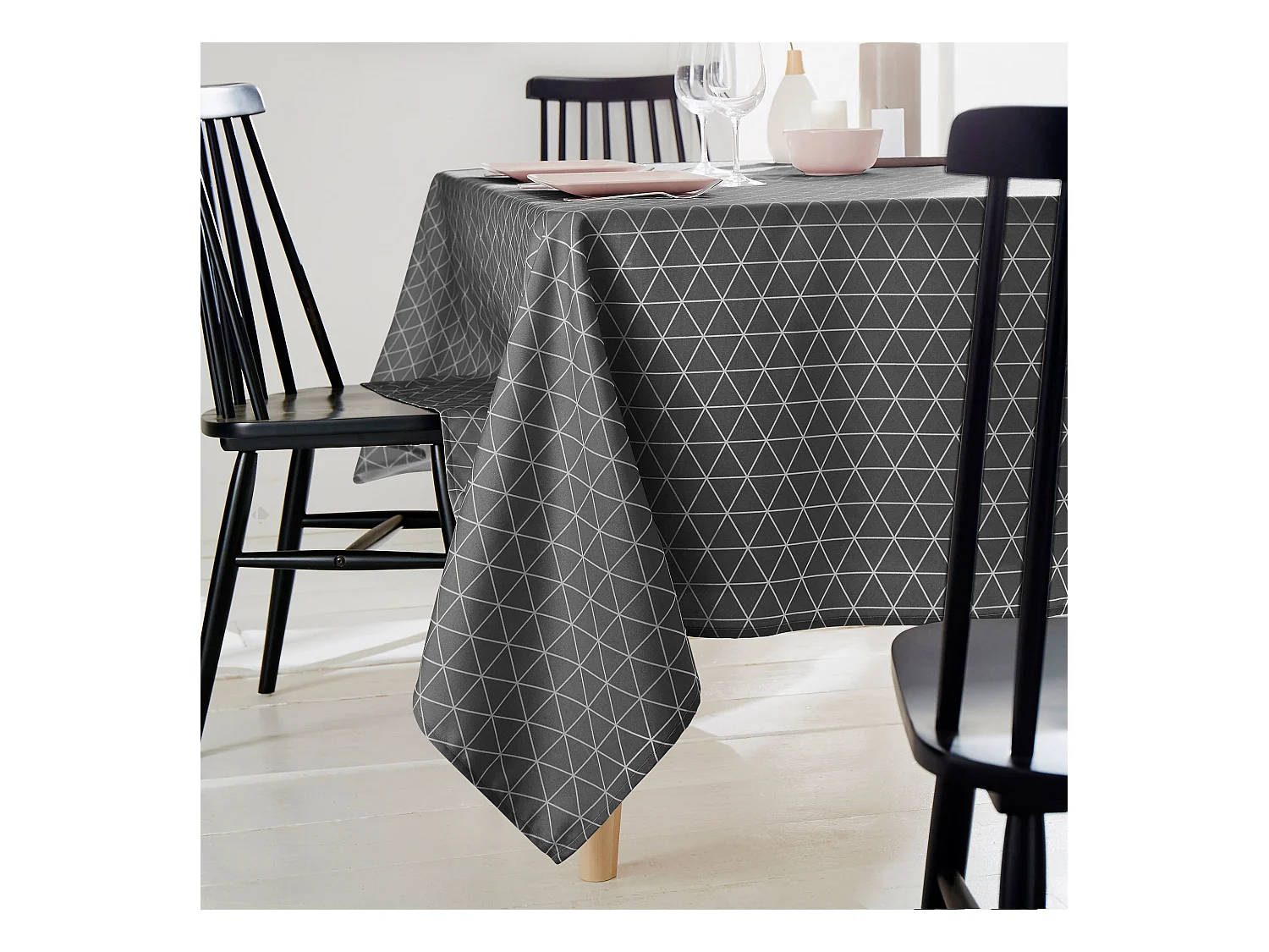 Nappe rectangle 150x300 cm imprimée 100% polyester PACO géométrique gris Poivre