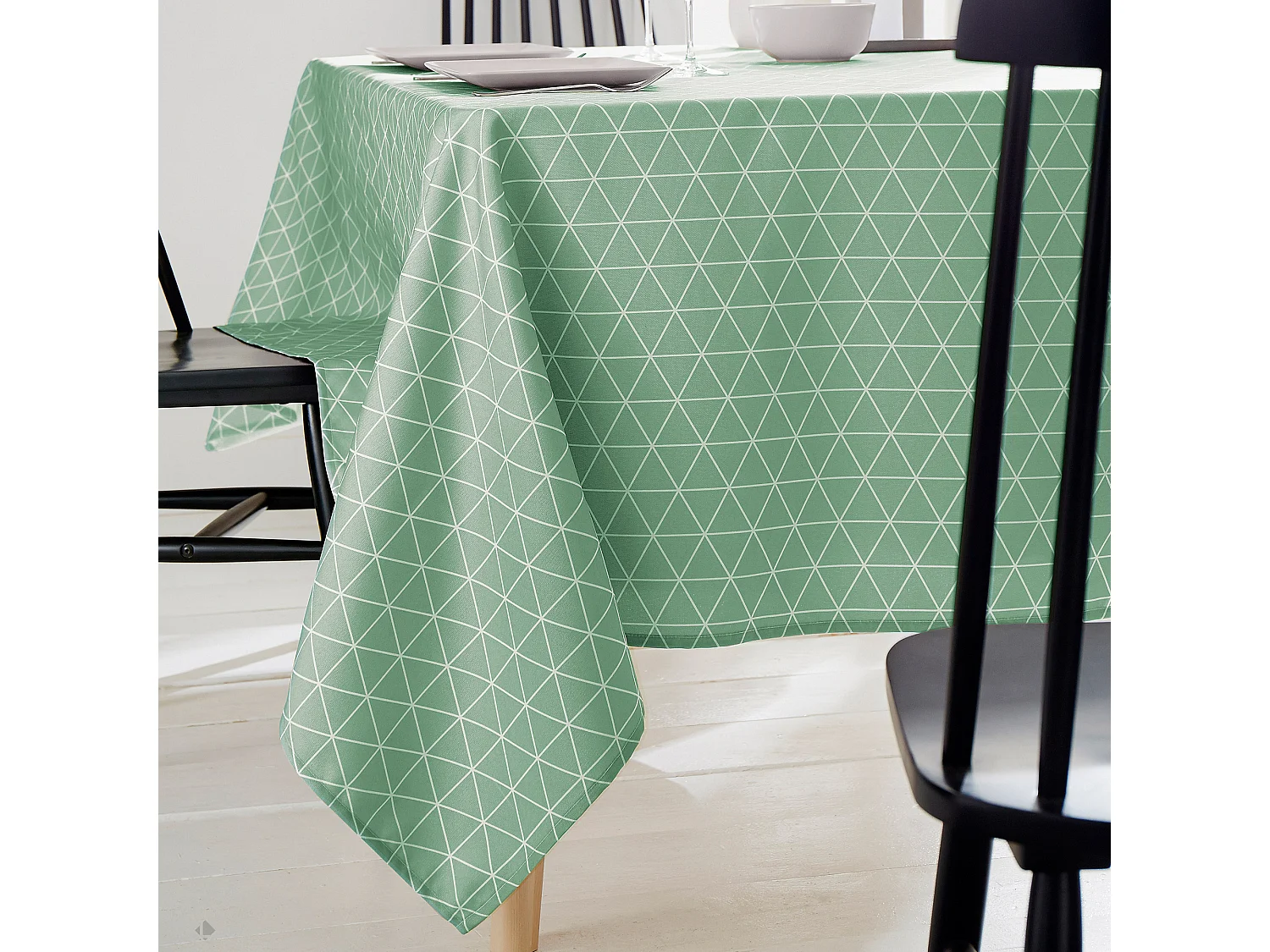 Nappe rectangle 150x300 cm imprimée 100% polyester PACO géométrique vert thym