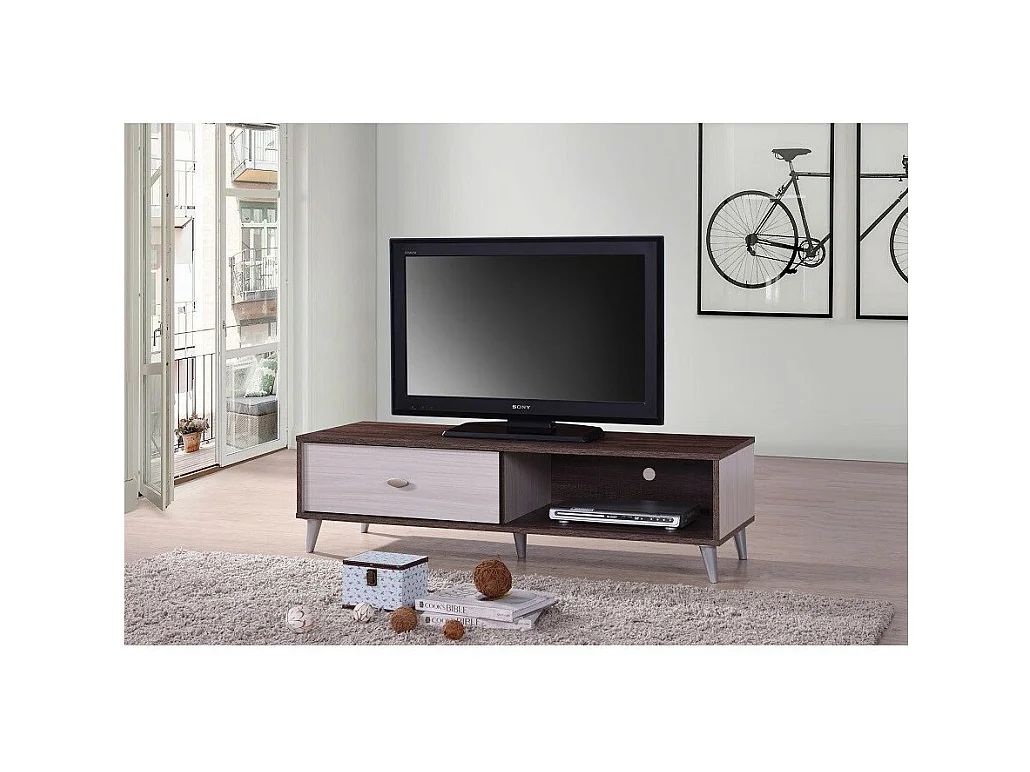 Móvel para TV BODRUM 120 cm com uma porta de correr nas cores nogueira e branco.