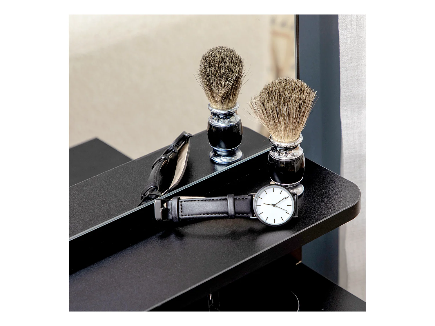 Ensemble coiffeuse tabouret design contemporain multi-rangement 4 tiroirs 4 étagères grand miroir noir blanc