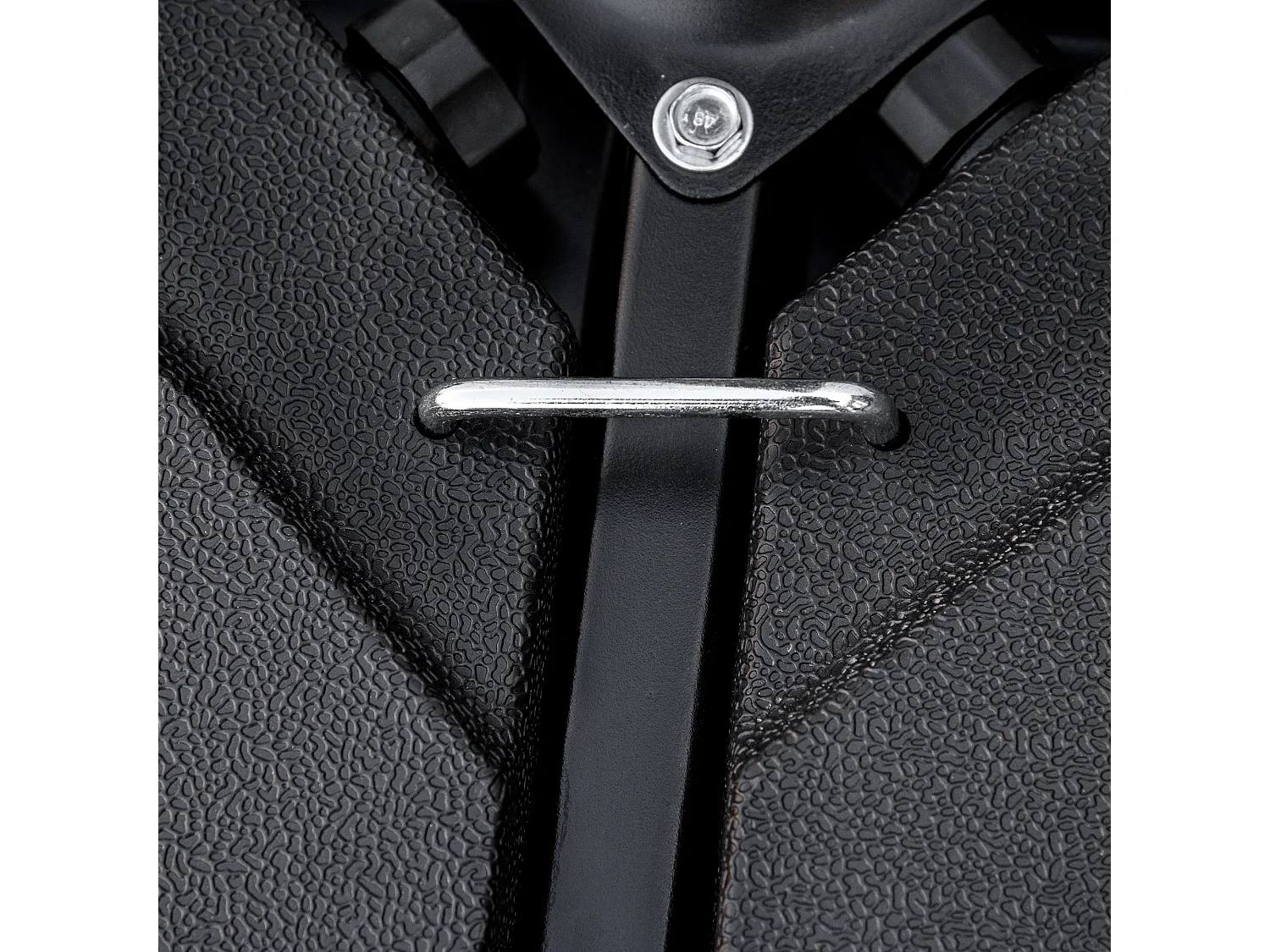 Pied de parasol lot de 4 dalles pour parasol à lester dim. tot. 100L x 100l x 6,8H cm HDPE surface granuleuse noir