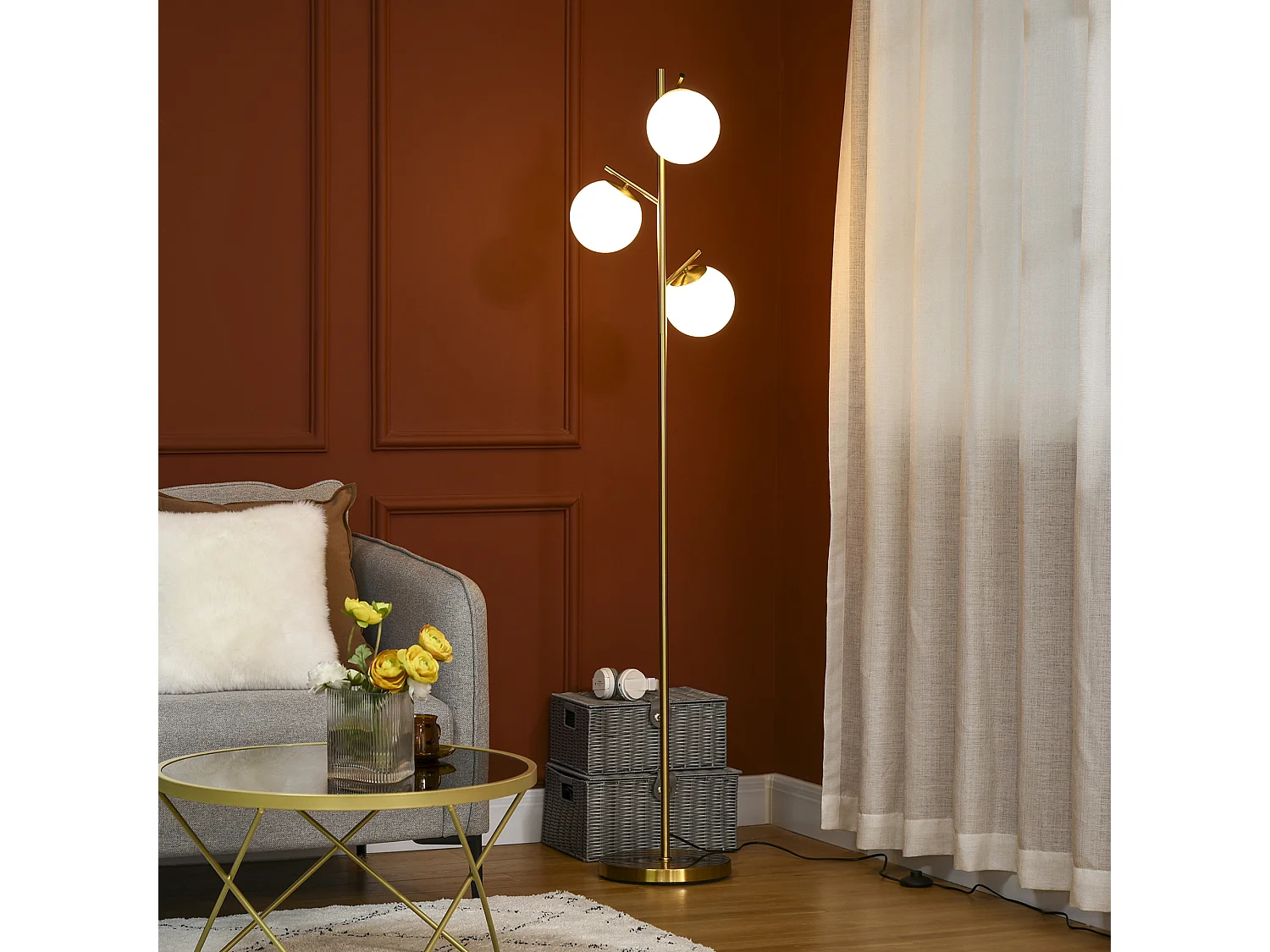 Lampadaire globe design néo-rétro 3 ampoules max. 40 W 169H cm métal doré