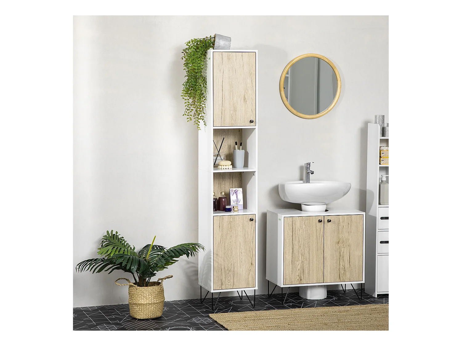 Meuble colonne rangement salle de bain style cosy 2 niches 2 portes avec étagère piètement épingle acier noir blanc aspect chêne clair