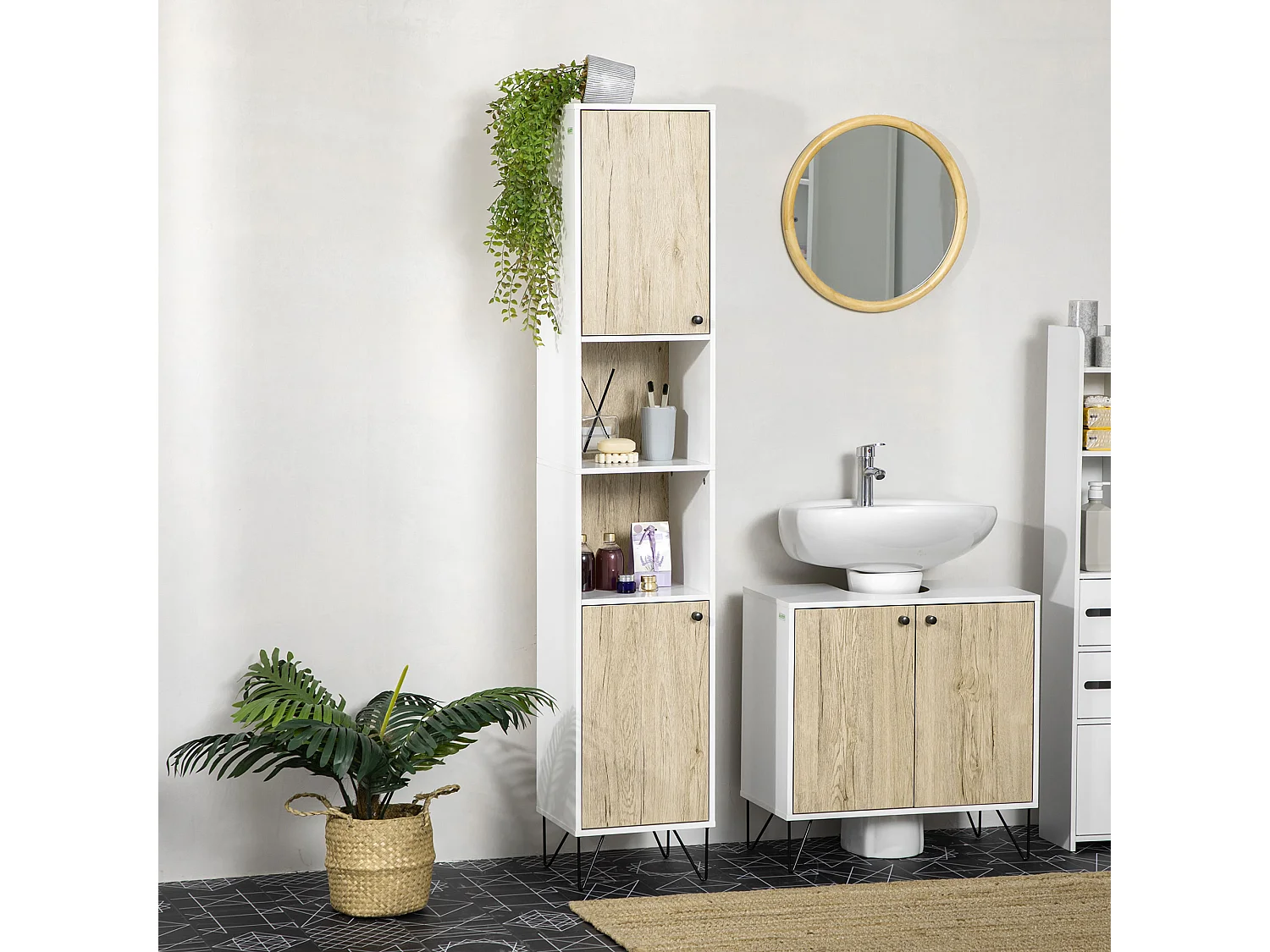 Meuble colonne rangement salle de bain style cosy 2 niches 2 portes avec étagère piètement épingle acier noir blanc aspect chêne clair