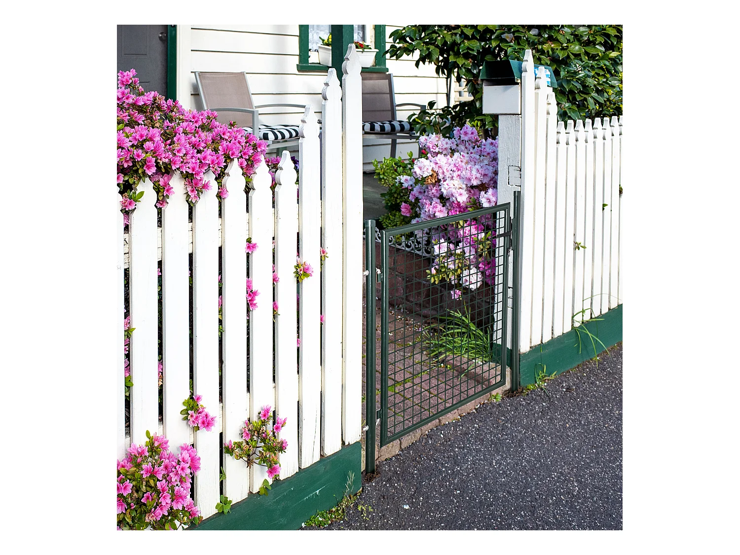 Portillon grillagé dim. 97L x 150H cm - gâche réversible, serrure encastrée, 3 clés - acier vert