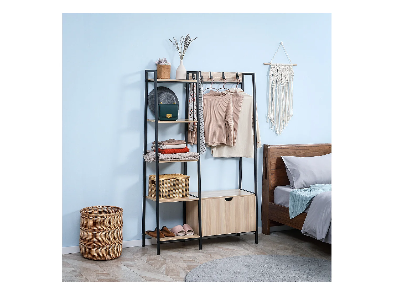 Vestiaire d'entrée style industriel - 5 patères, 5 étagères, coffre - dim. 105L x 34l x 160H cm - acier noir panneaux aspect chêne clair