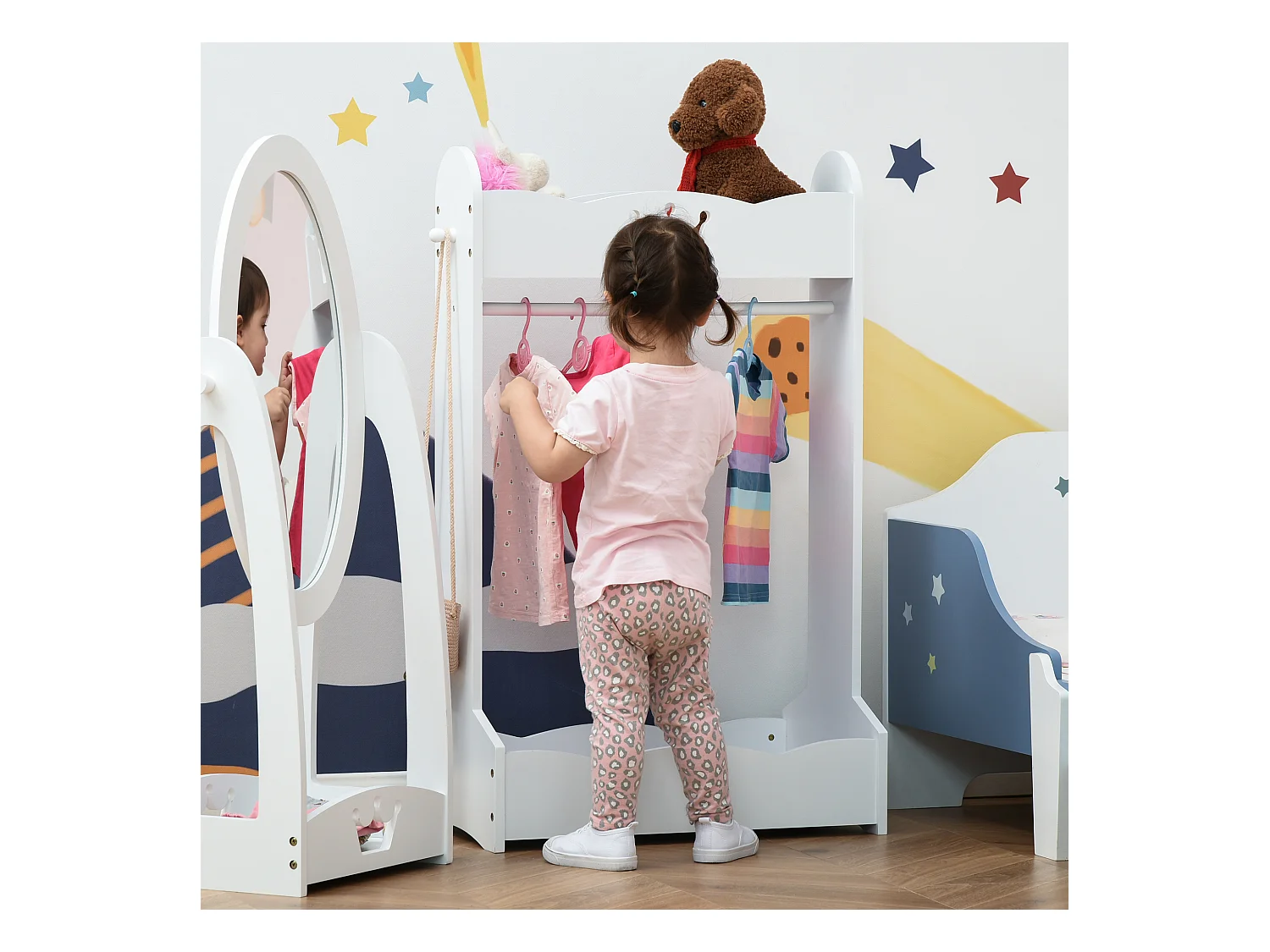 Portant enfant - penderie enfant - design couronne - 2 étagères de rangement, patère - dim. 63L x 37l x 103H cm - MDF pin blanc