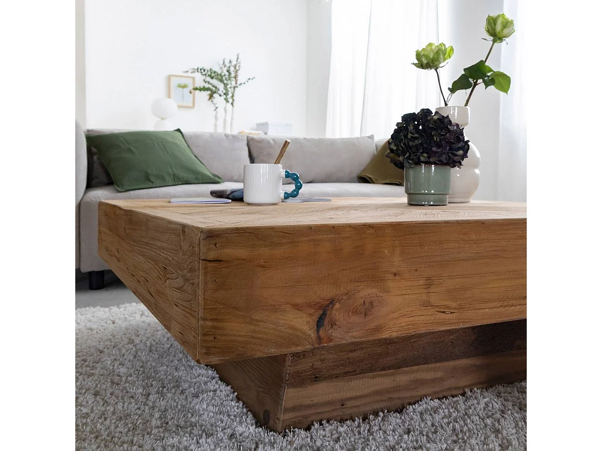 Mesa de centro cuadrada de madera reciclada con patrón de espiga y almacenamiento