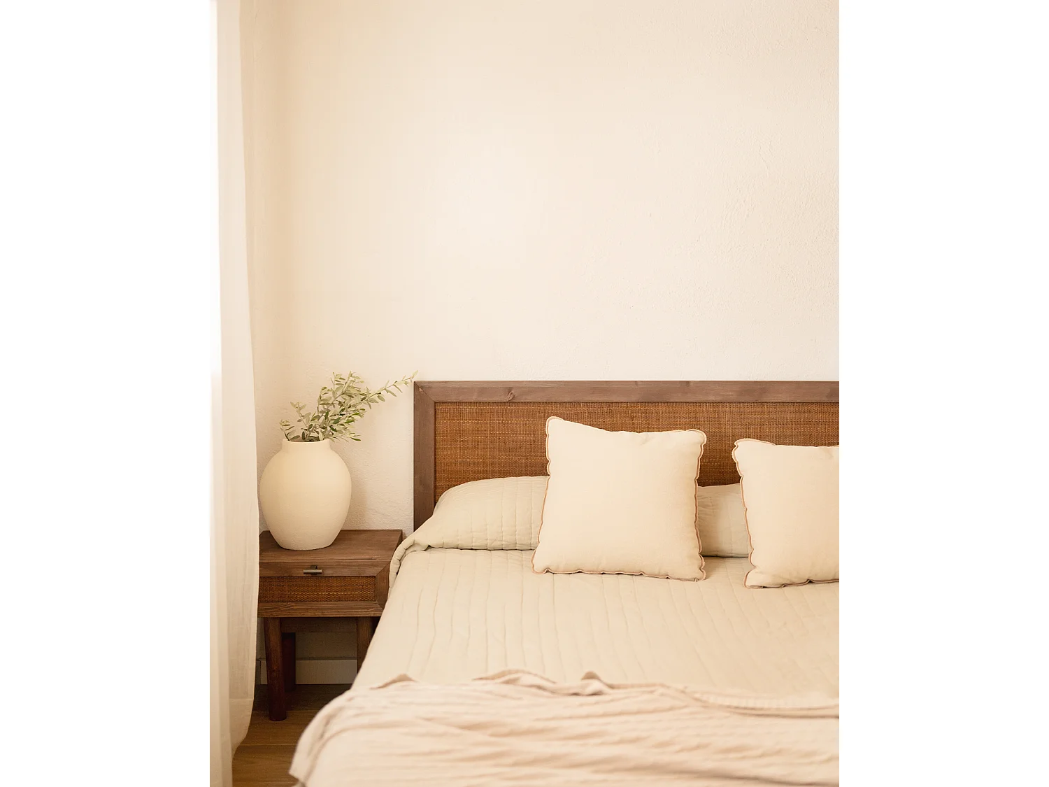 Tête de lit en bois de pin et raphia marron 100x60cm - OLIVIA - DECOWOOD