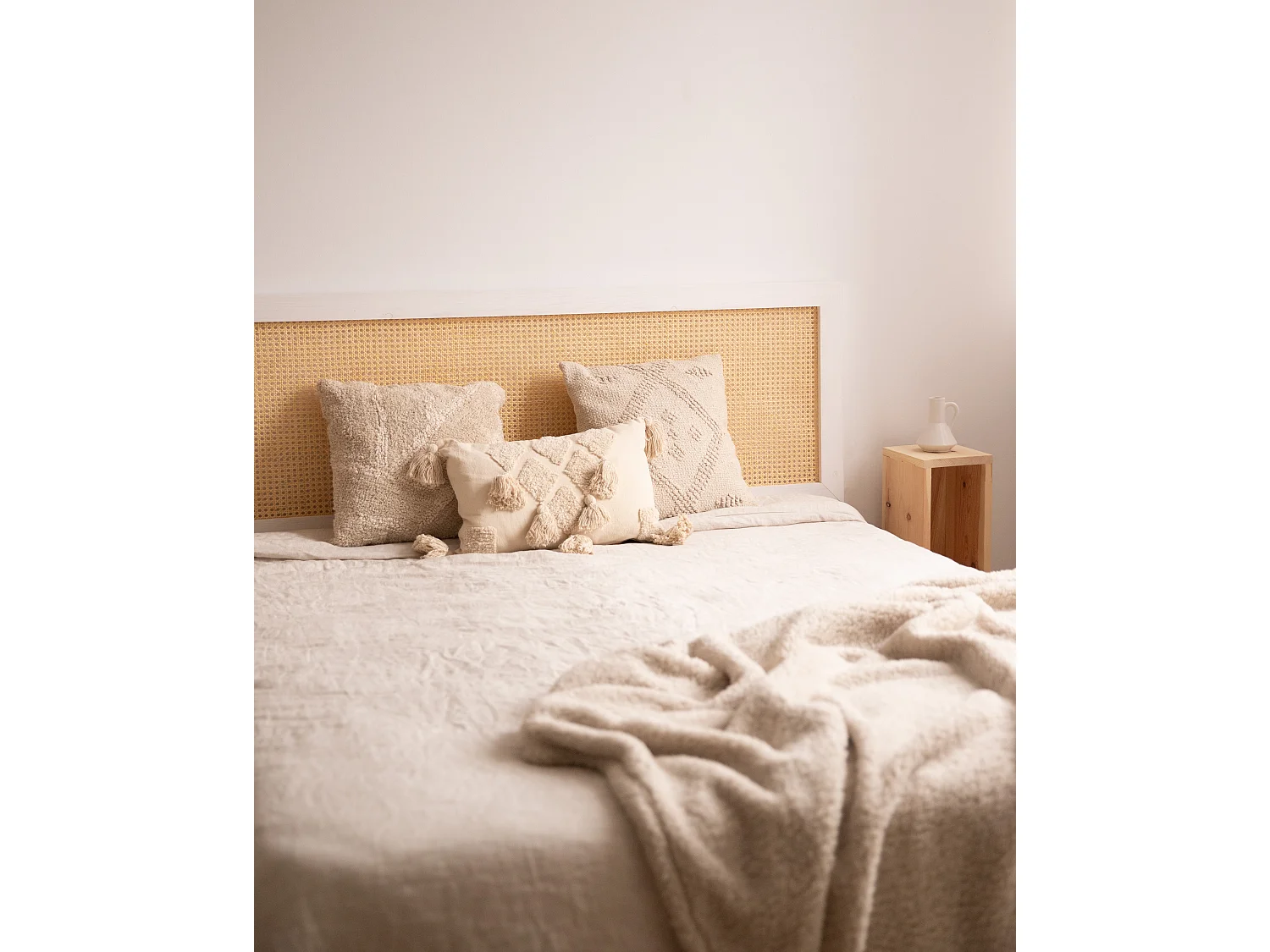 Tête de lit en bois de pin et cannage couleur blanche 100x60cm - ELLEN CANNAGE - DECOWOOD