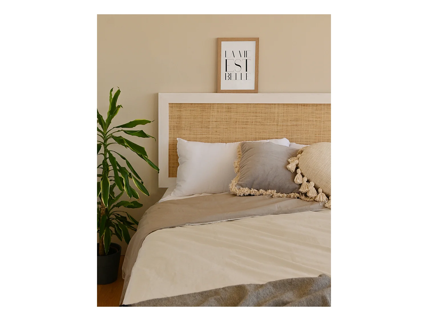 Testiera del letto in legno massello e rafia in tono bianco 200x60cm - ELLEN RAFIA - DECOWOOD