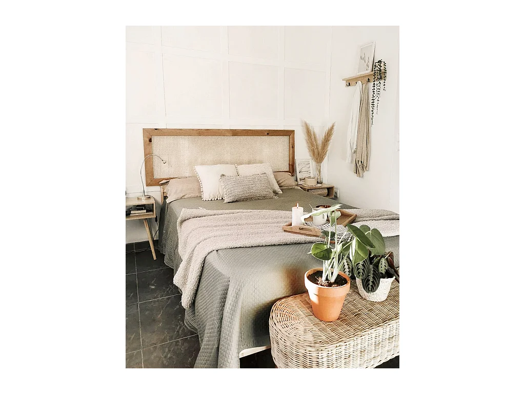 Cabecero de cama de madera maciza y cannage en tono roble oscuro de 200x60cm - ELLEN CANNAGE - DECOWOOD