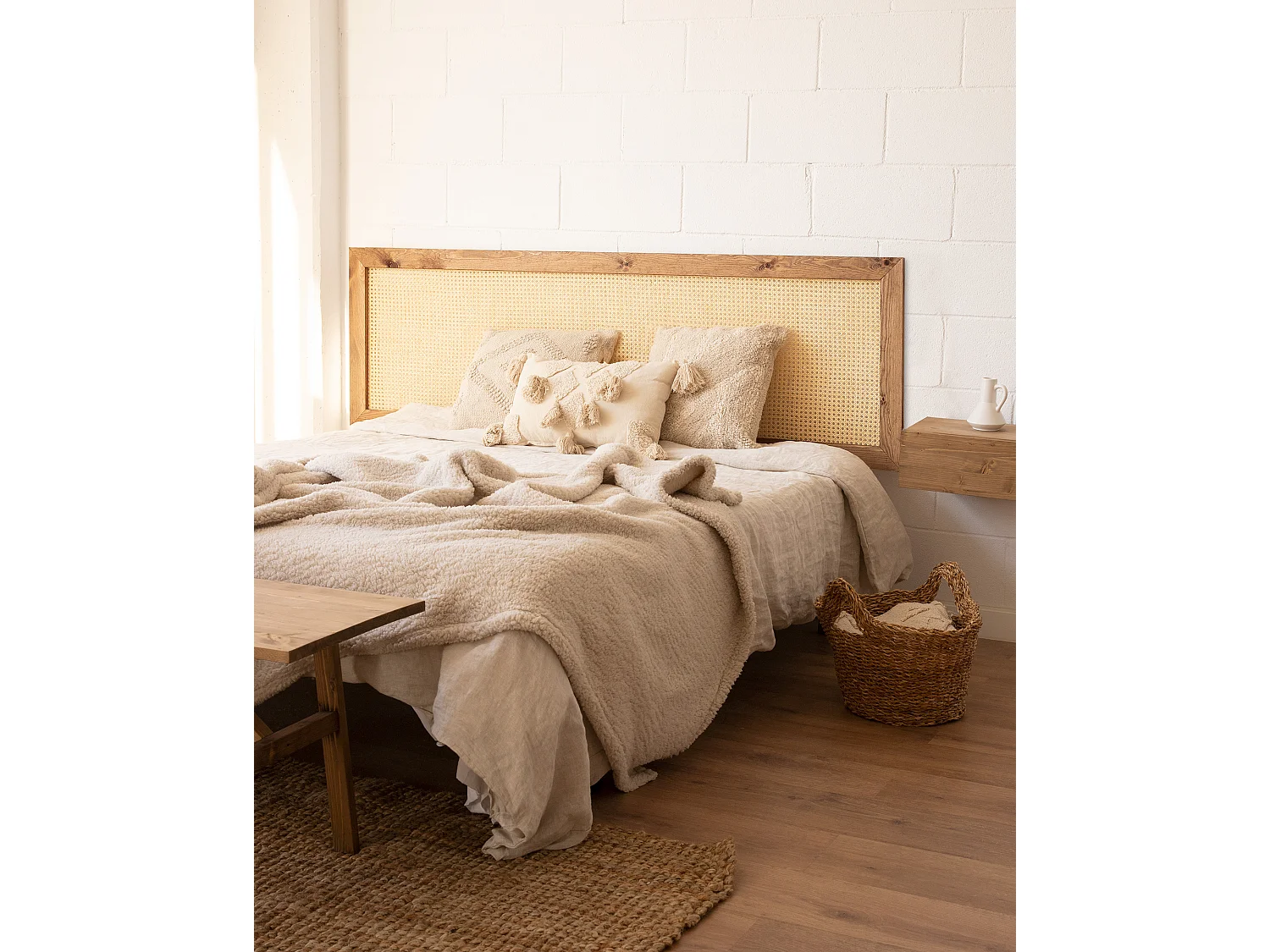 Cabecero de cama de madera maciza y cannage en tono roble oscuro de 200x60cm - ELLEN CANNAGE - DECOWOOD