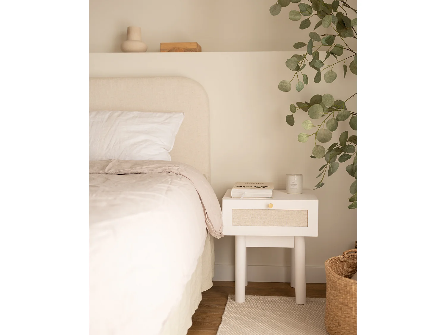 Table de chevet en bois de sapin blanche 40x45cm - LINEN - DECOWOOD